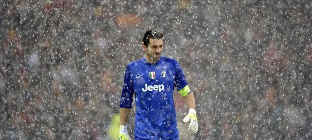 萨拉赫重返赛场，最后时刻胜出首场状态出色，利物浦观众沸腾！热度持续攀升