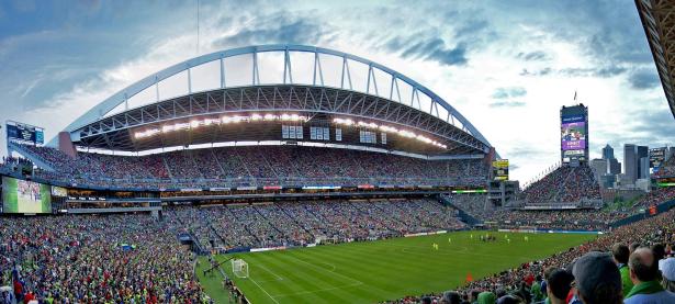 TheShy在利物浦比赛中战术调整，逆转引发热议！